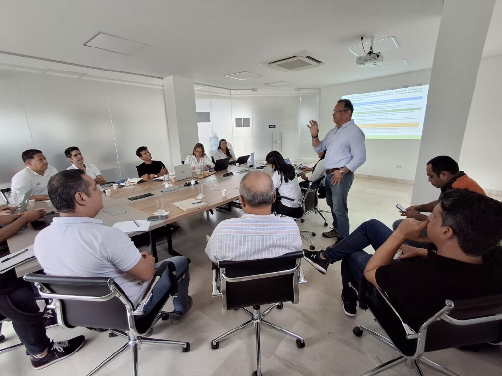En el Comité también se explicó de manera descriptiva y desglosada por pilares el Índice Departamental de Competitividad-IDC- 2024 elaborado por el Consejo Privado de Competitividad y la Universidad del Rosario. De este comité salieron compromisos importantes por parte de la Subsecretaria de Desarrollo Rural y de la Oficina de Macroproyectos de la Gobernación de Sucre ¡Seguimos adelante para mejorar el IDC! #CRCISucre #CompetitividadeInnovación