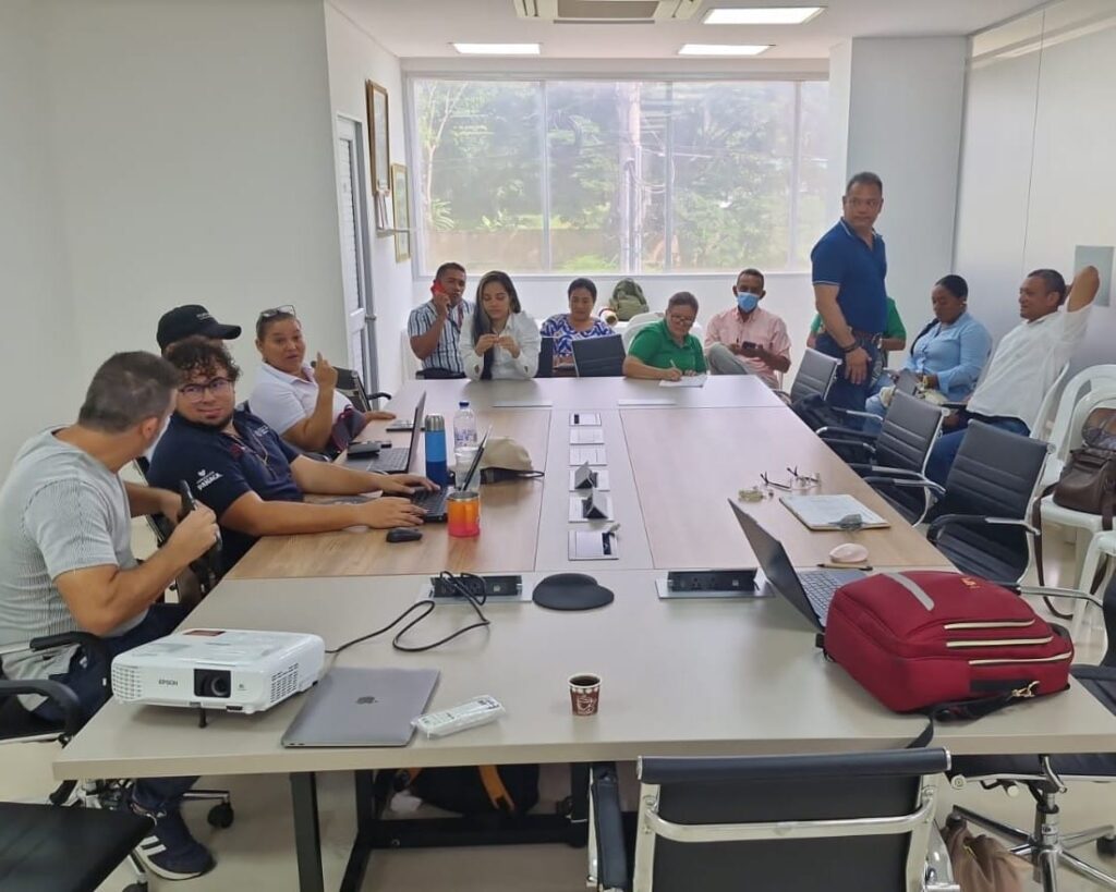 Con la asistencia de actores de las subregiones y del sector turístico, la Comisión Regional de Competitividad e Innovación de Sucre desarrolló con éxito un taller práctico para la formulación de proyectos, para el cual contamos con el experto Miller García Jiménez, economista con posgrado en la modalidad de maestría en ciudadanía y derechos humanos. La actividad tuvo lugar en la Cámara de Comercio de Sincelejo.